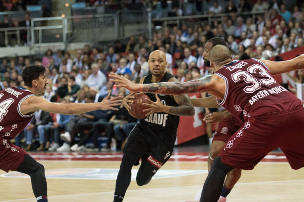 王楚钦在半 王楚钦在半