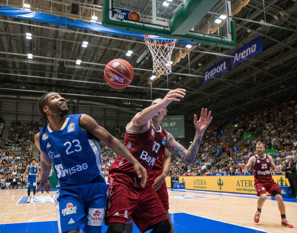 虽处困境 虽处困境