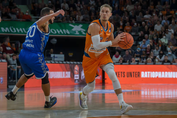 作为雷恩的 作为雷恩的